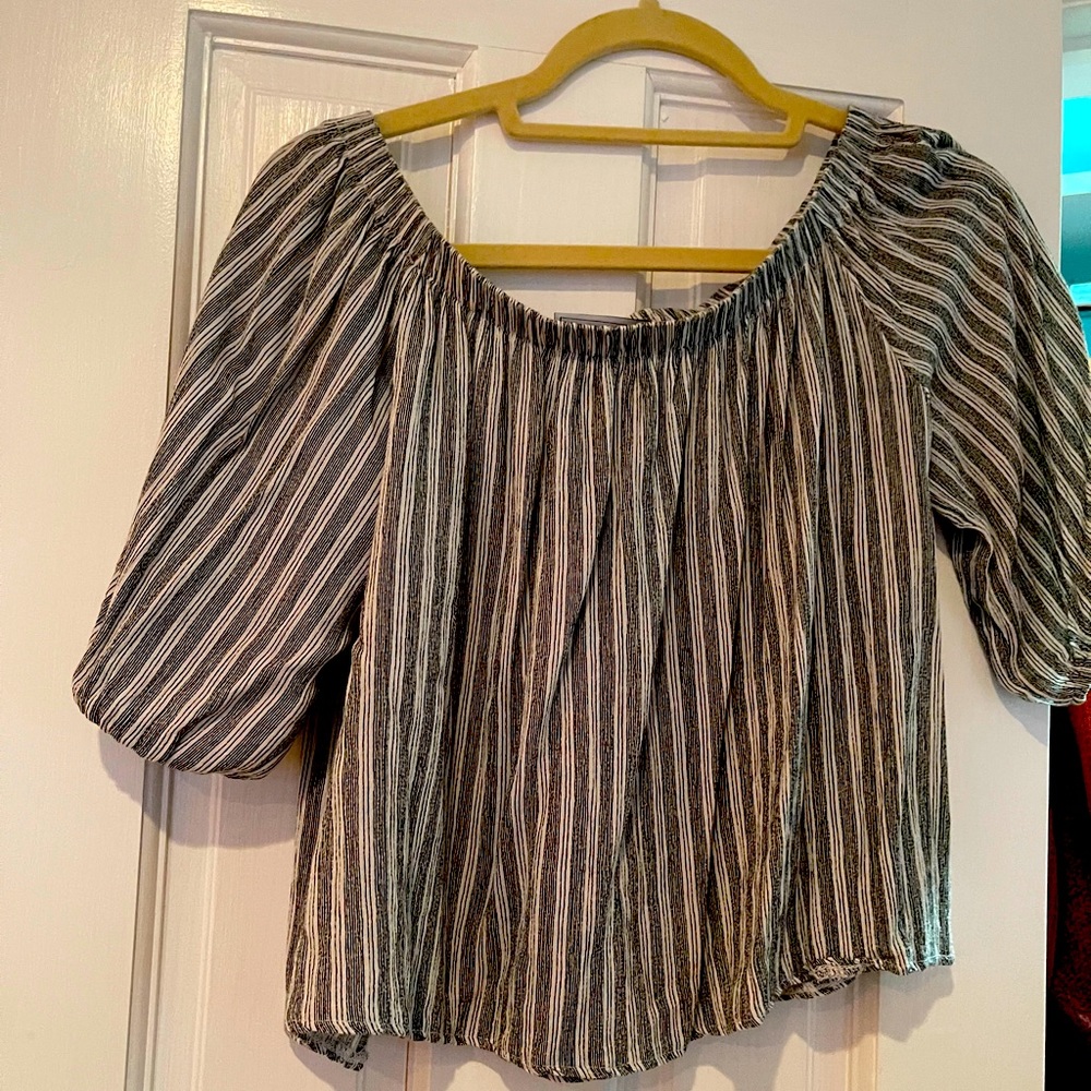 STRIPED OFF THE SHOULDER TOP